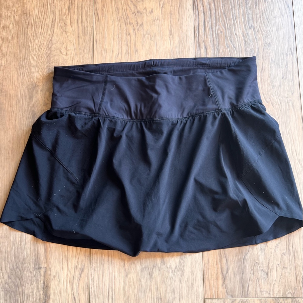 ATHLETA Run With It Skort Women’s Black Athletic Skort Size 1X
